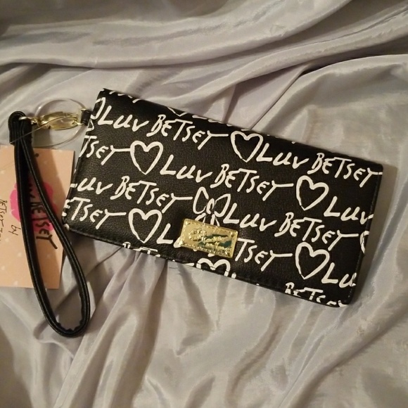 Betsey Johnson Handbags - Betsey Johnson wristlet wallet